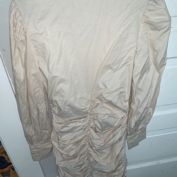 Dress - Picture 3 of 3